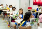 Prefeitura de Chapadão do Sul entrega material do Sistema de Ensino Aprende Brasil na Escola Manoel de Barros