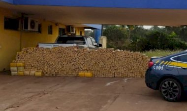PRF apreende caminhonete carregada com maconha na BR-262