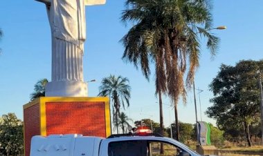 Polícia Militar prende homem por lesão corporal e desacato em ocorrência em bar na Avenida JK