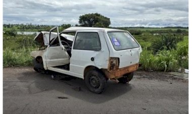 Furto de veículo em Goiás termina em capotamento e prisão