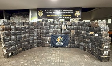 Polícia Civil apreende mais de 3 toneladas de maconha escondida em carga de ração bovina em Dourados