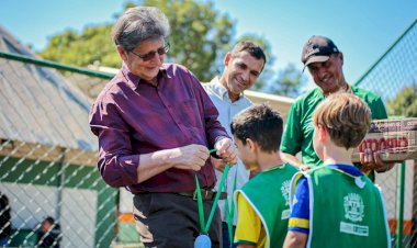 Torneio de Férias reúne alunos das escolinhas esportivas de Chapadão do Sul em manhã de integração e futebol