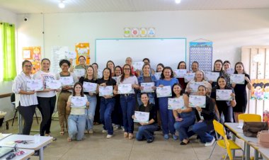Cerca de 150 profissionais da educação concluem ciclo de formação continuada em Chapadão do Sul