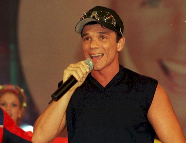 Netinho, um dos principais cantores do axé music, morre aos 60 anos