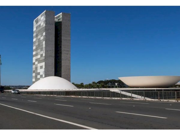 Congresso promulga fim da escala 6×1; CACB alerta para impacto nas empresas