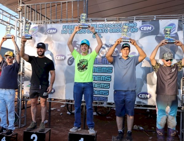 Pilotos de Chapadão do Sul conquistam pódios no Campeonato Estadual de Motocross e são orgulho para o Município