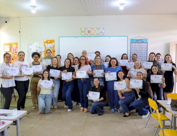 Cerca de 150 profissionais da educação concluem ciclo de formação continuada em Chapadão do Sul