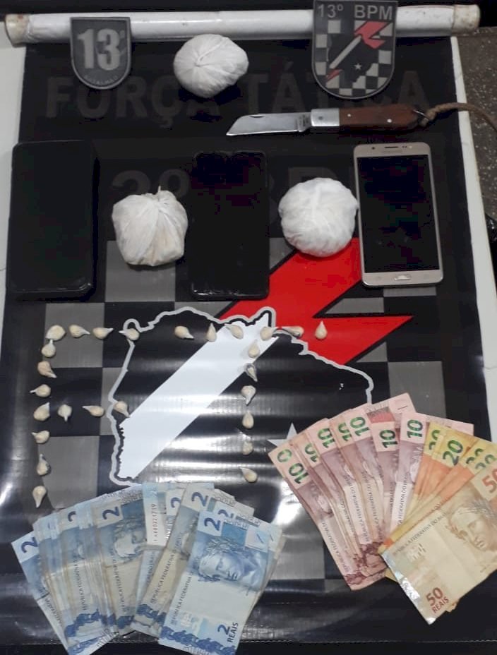 Polícia Militar apreende considerável quantidade de crack e prende suspeitos de tráfico de drogas em Paranaíba