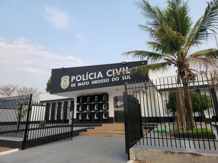 Polícia Civil prende dupla por roubo e recupera celular subtraído em Coxim
