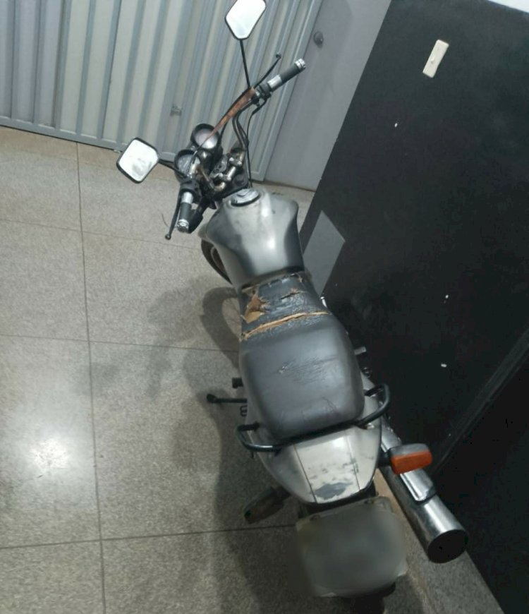 Polícia Militar em Arapuá recupera Moto furtada e prende autor do furto