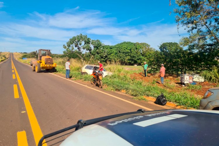 Homem sai ileso de capotamento na MS-320 entre Paraíso das Águas e Pouso Alto