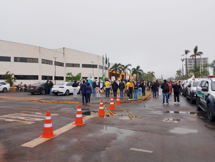 Desfile de 7 de Setembro reúne comunidade e celebra o civismo em Chapadão do Sul - O CORREIO NEWS