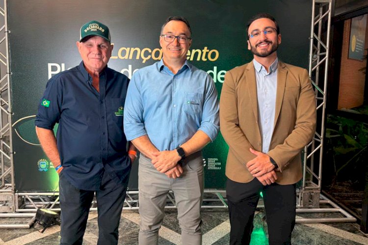Presidente do Sindicato Rural de Chapadão do Sul e Diretor da Fundação Chapadão participam do lançamento do plantio da safra de soja 2026/2027